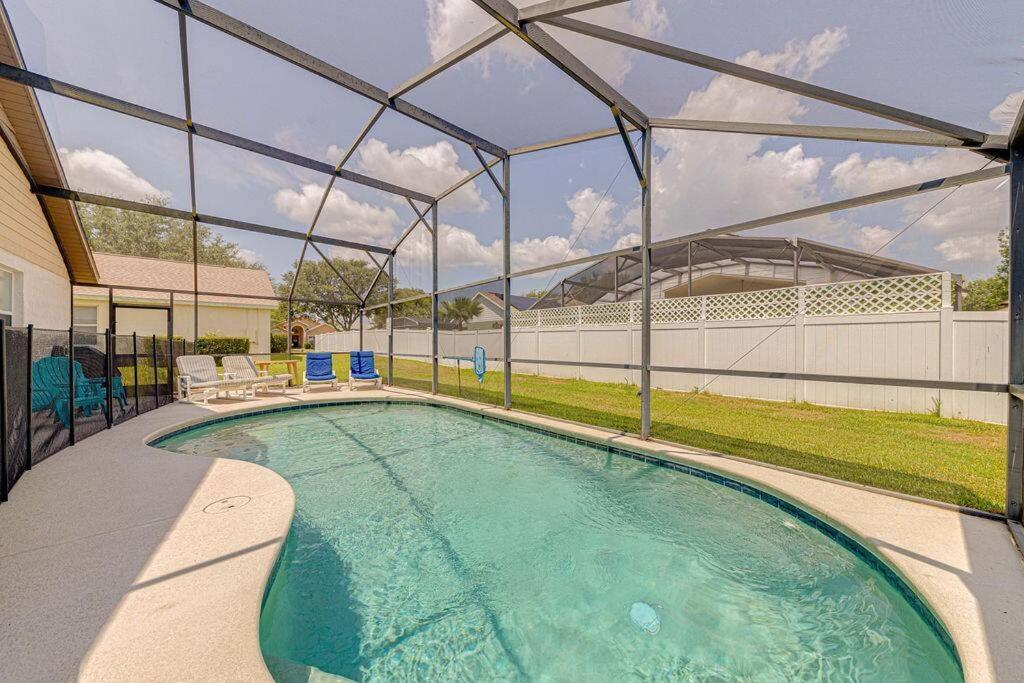 Holiday home 545 -beautiful 4 Bed With Sparkling Pool And Games