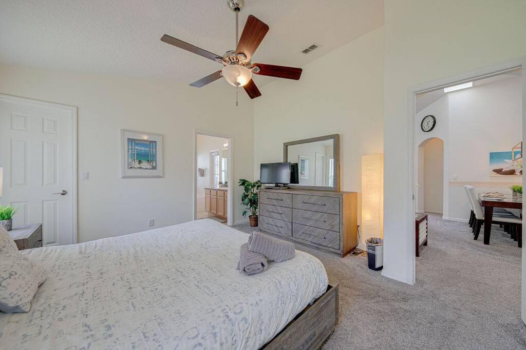 545 -beautiful 4 Bed With Sparkling Pool And Games *