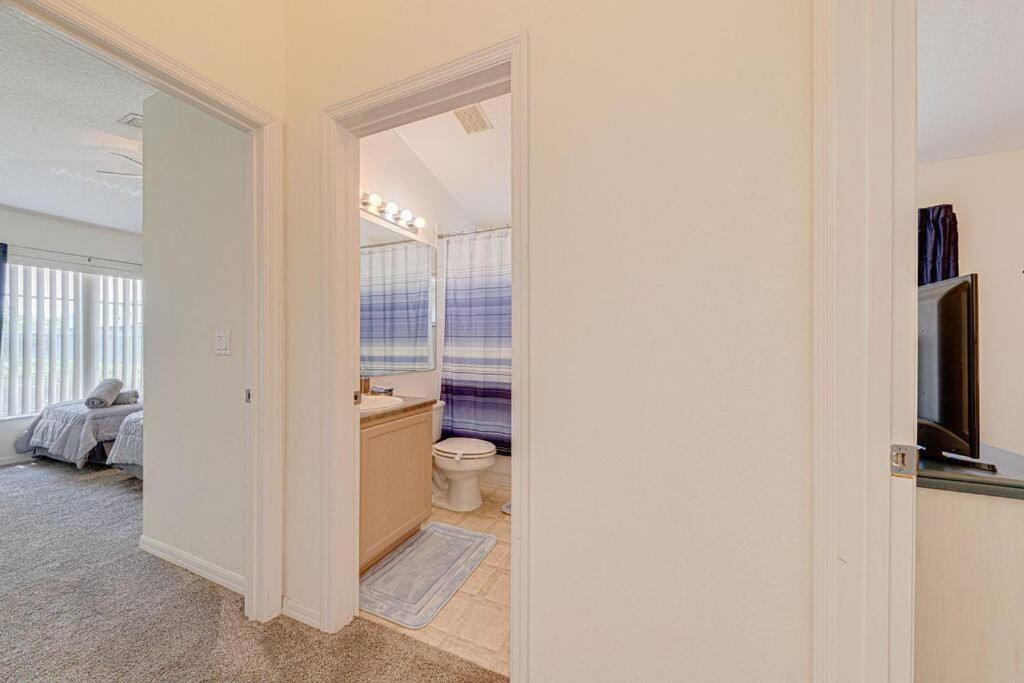 545 -beautiful 4 Bed With Sparkling Pool And Games Holiday home Orlando