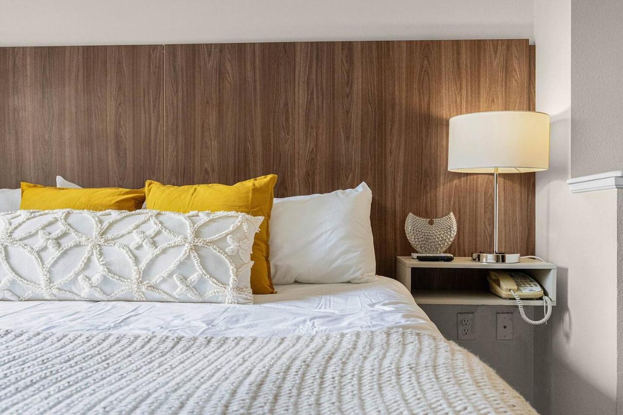 Stylish Near Parks Apartment *