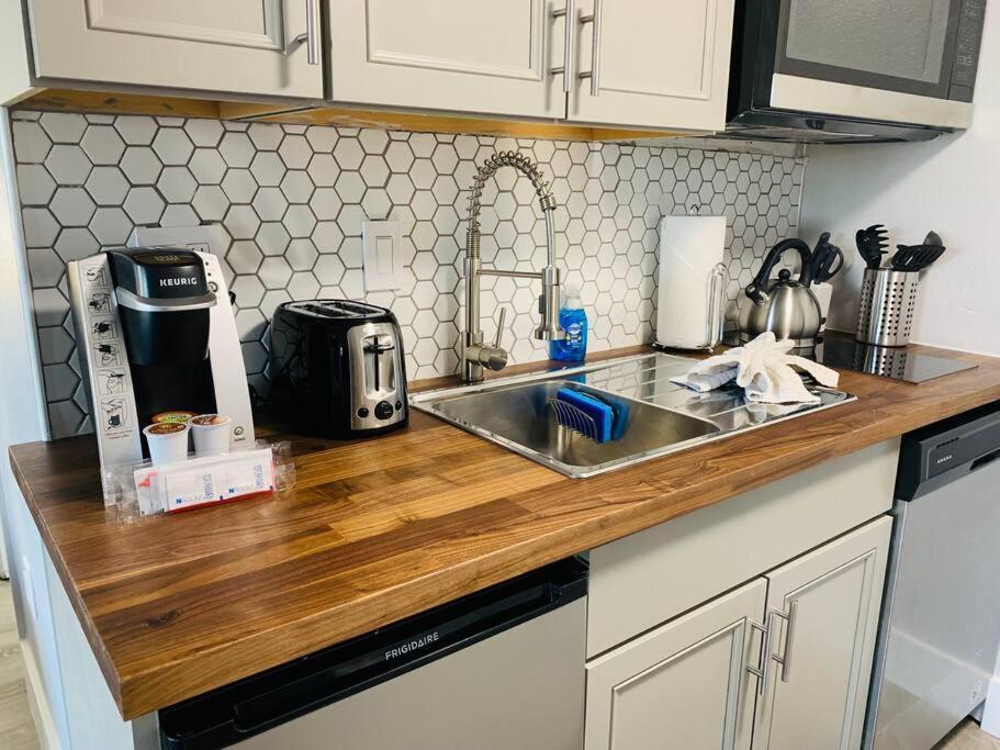 Apartment Gorgeous Near Parks And Convention Center *