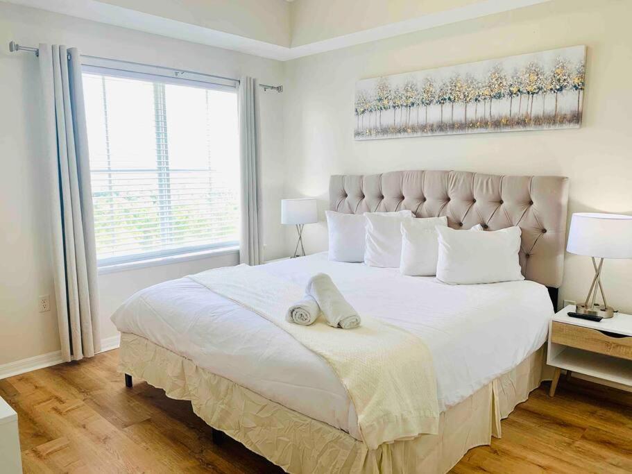 Walking Distance From Universal One Bedroom Apartment