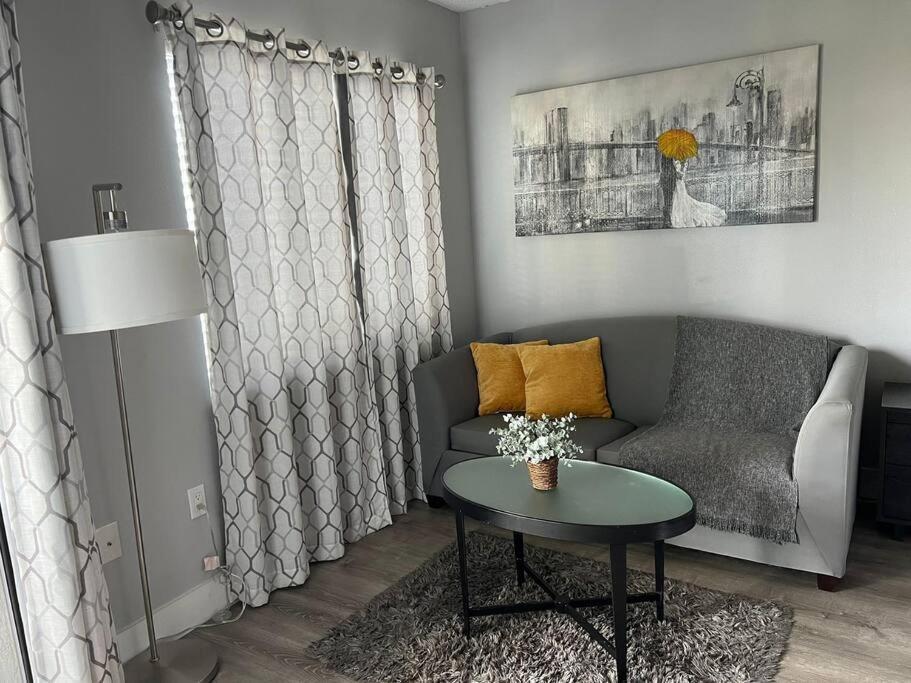 Gorgeous Near Parks And Convention Center * Orlando