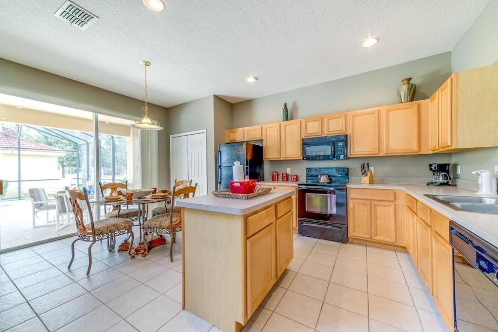 Family Pool Home, Gated Resort, Near & Golf -209 Holiday home Orlando