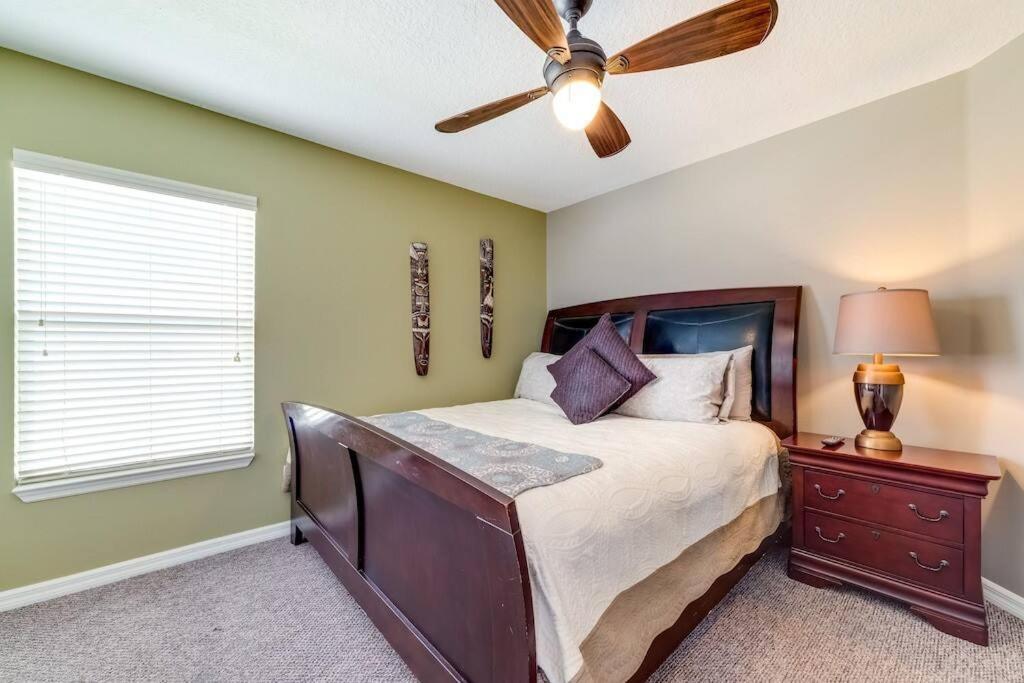 Family Pool Home, Gated Resort, Near & Golf -209 *