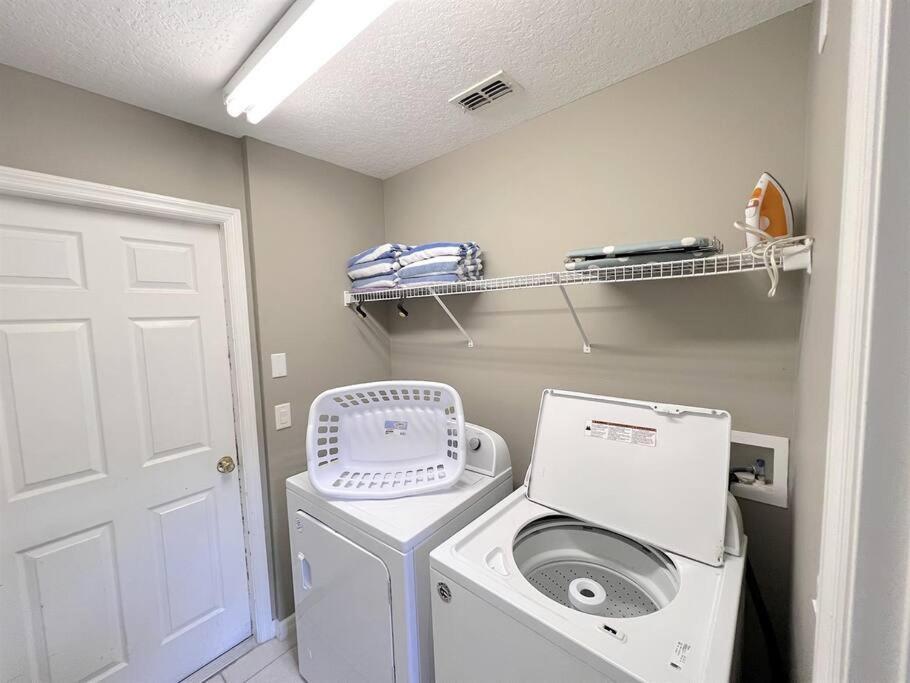 Family Pool Home, Gated Resort, Near & Golf -209 * Orlando