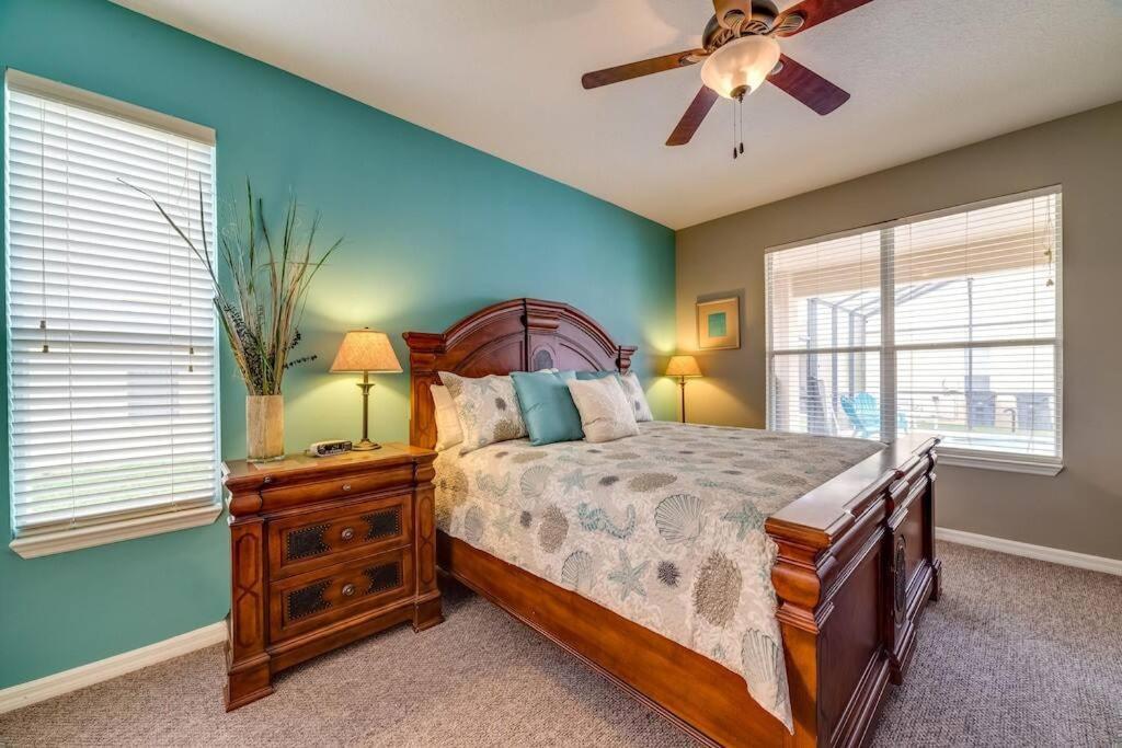 Family Pool Home, Gated Resort, Near & Golf -209 Holiday home