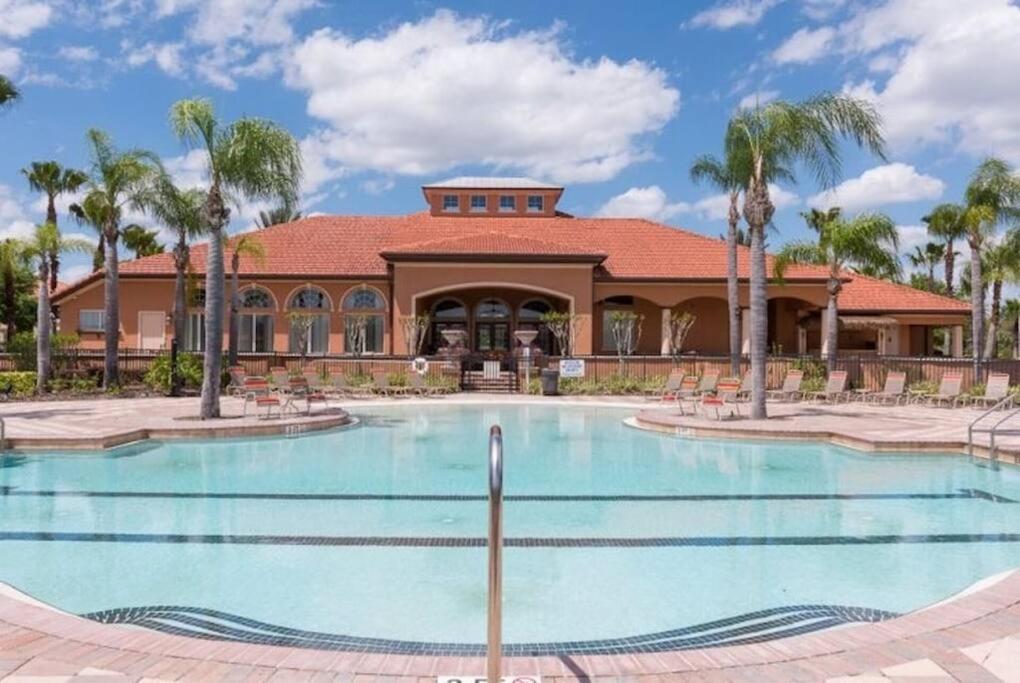 Family Pool Home, Gated Resort, Near & Golf -209 Orlando