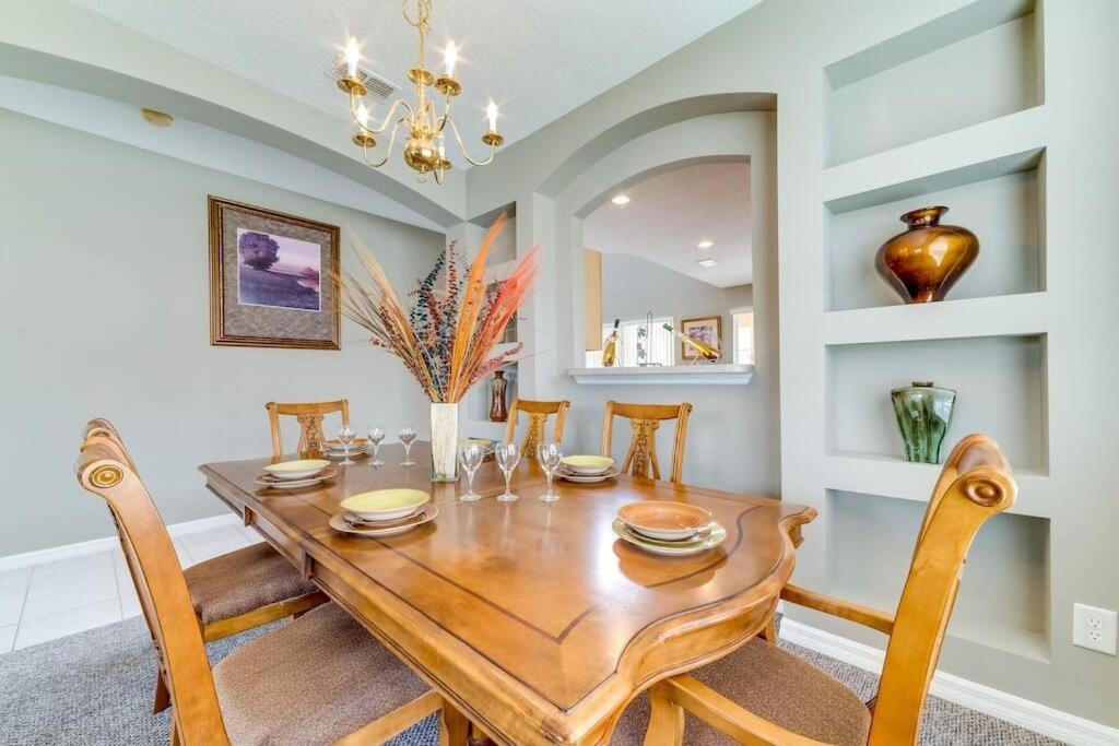 Holiday home Family Pool Home, Gated Resort, Near & Golf -209 *