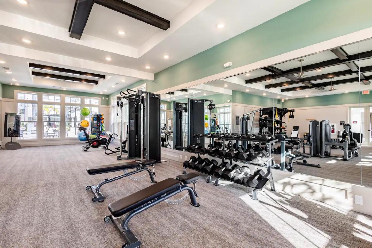 Complete Lush 10 Min To Parks Pets Allowed, Resort-style Amenities Apartment Orlando