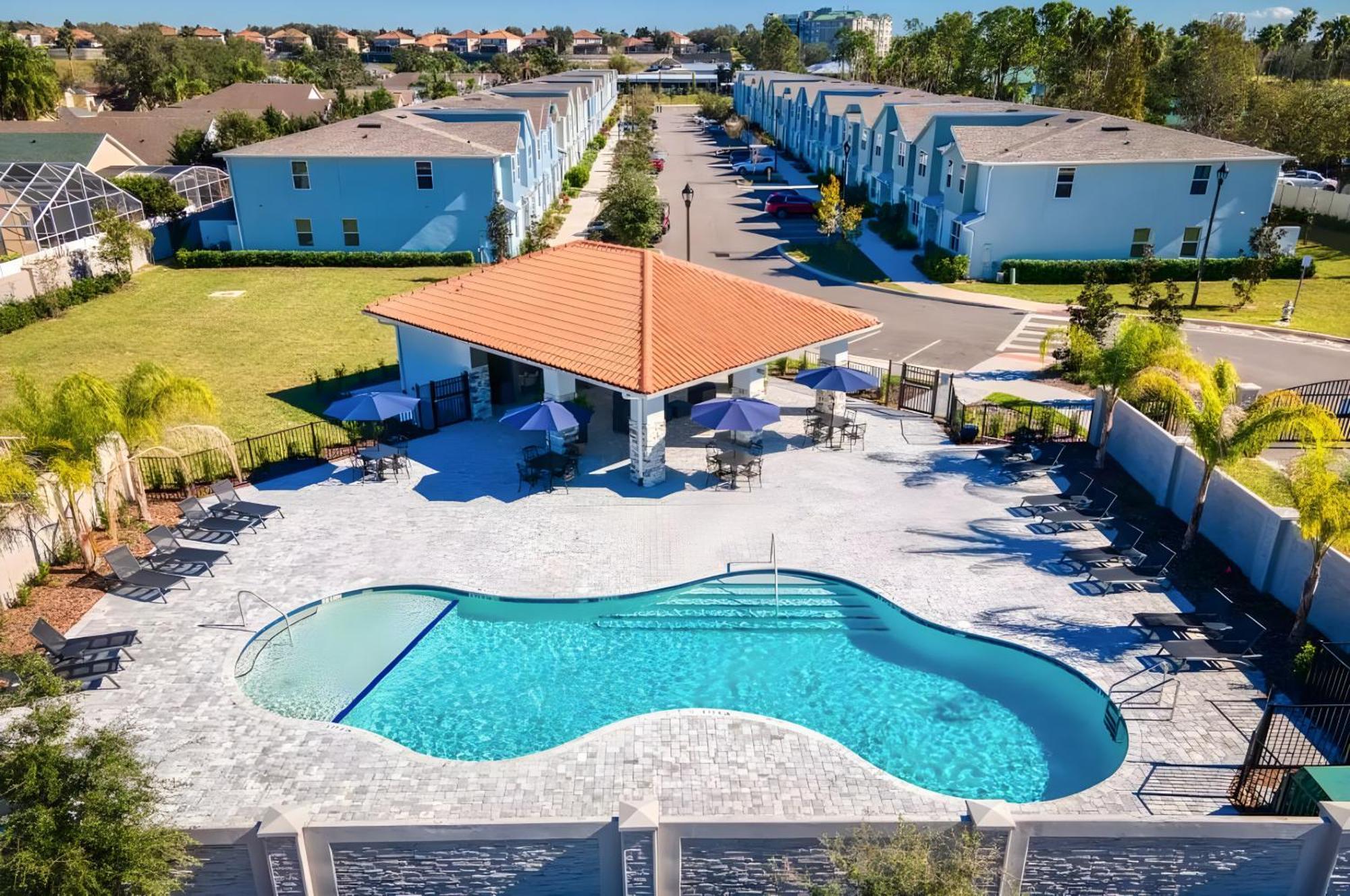 Super Spacious W Private Pool Themed Beds Holiday home Orlando