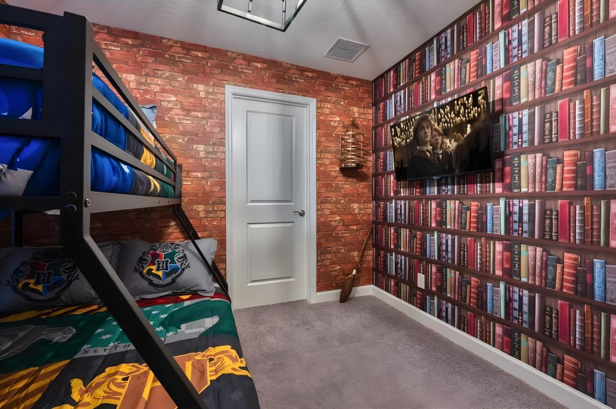 Holiday home Super Spacious W Private Pool Themed Beds *
