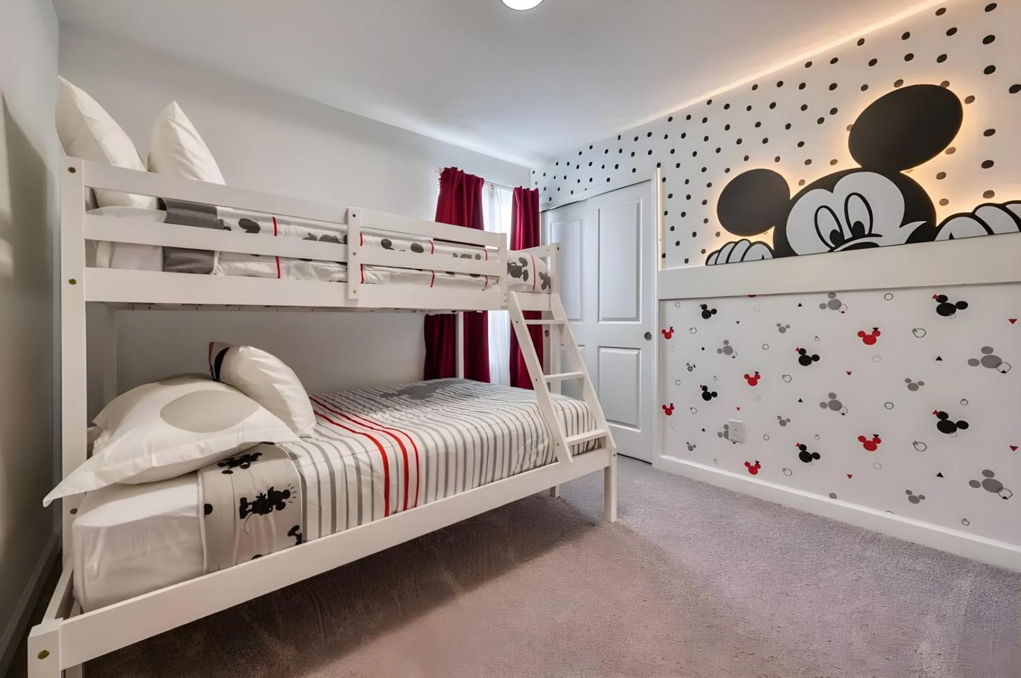 Holiday home Super Spacious W Private Pool Themed Beds Orlando