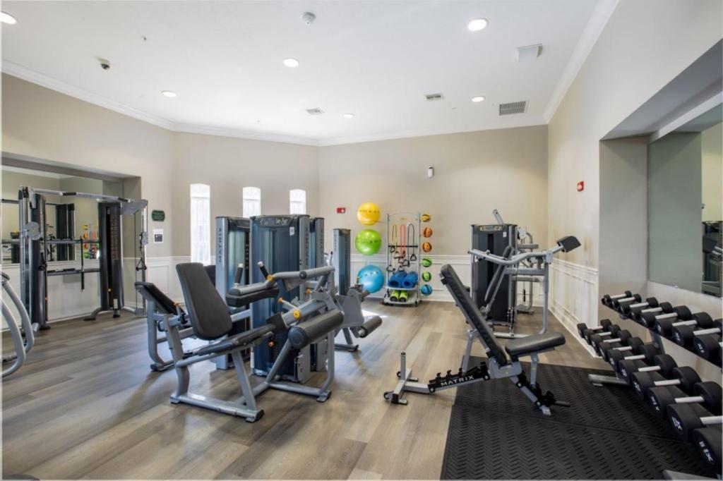 3 Bedrooms- 2 Bathrooms- Vista Cay 4024-203 Bd *