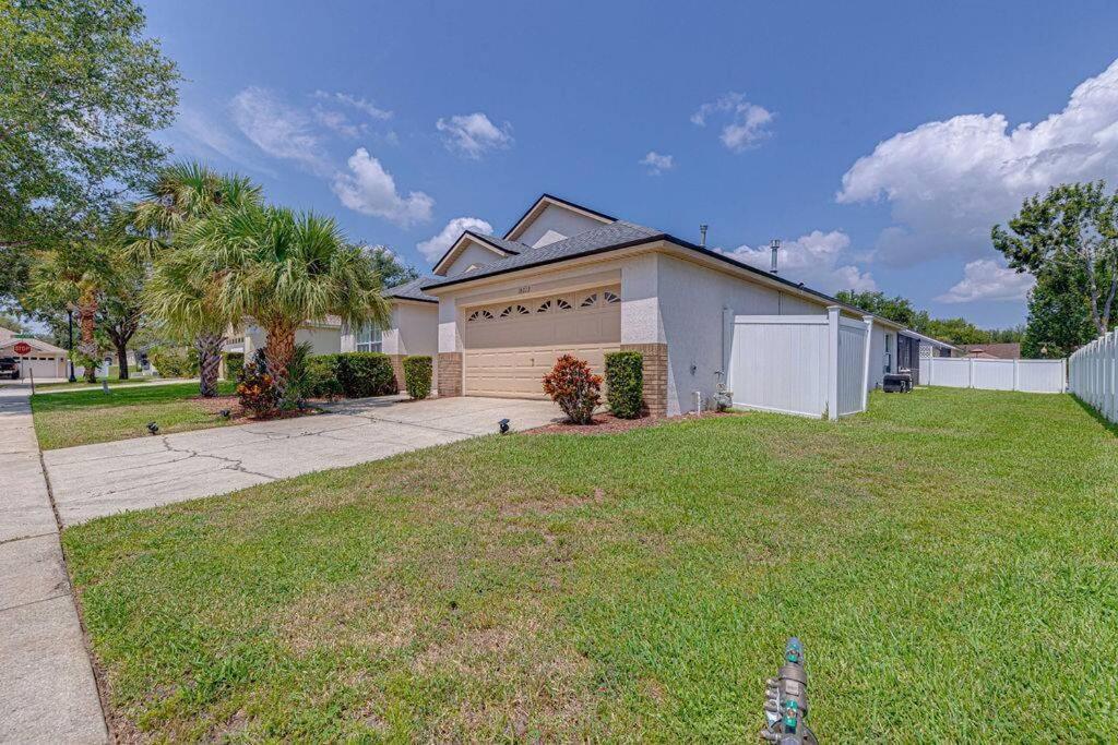 545 -beautiful 4 Bed With Sparkling Pool And Games *