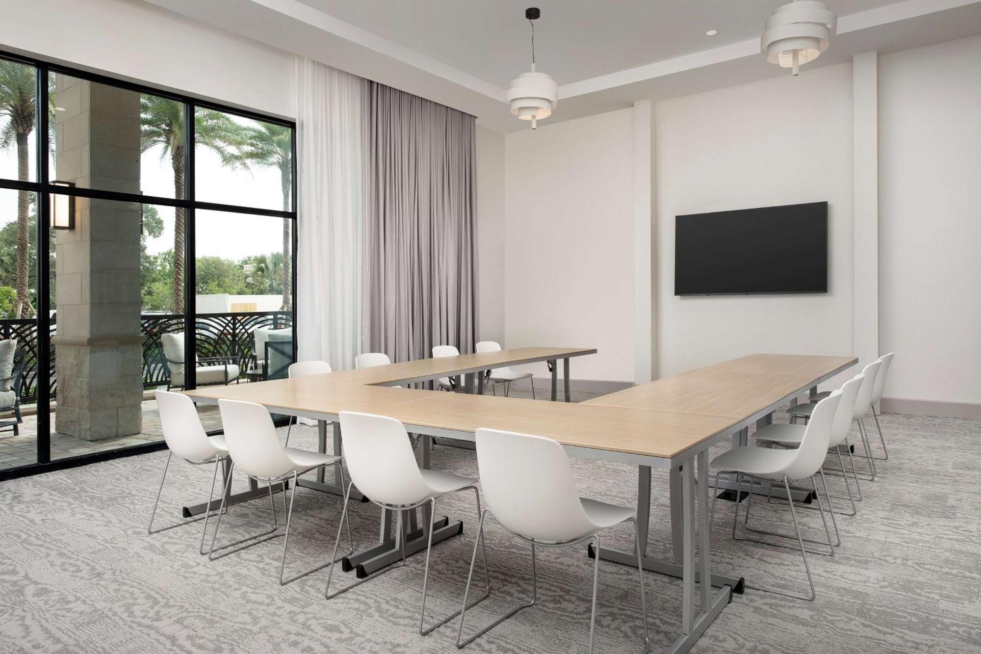 Home2 By Hilton Downtown, Fl Hotel 3*
