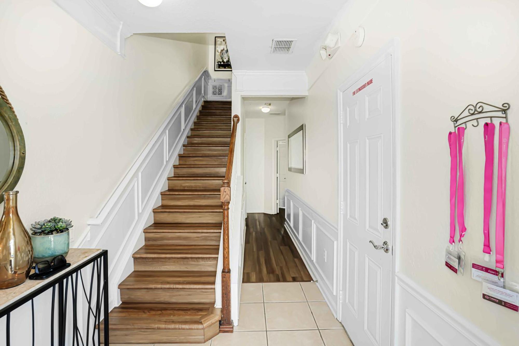 Spacious Townhome Wpatio Garage Sleeps10