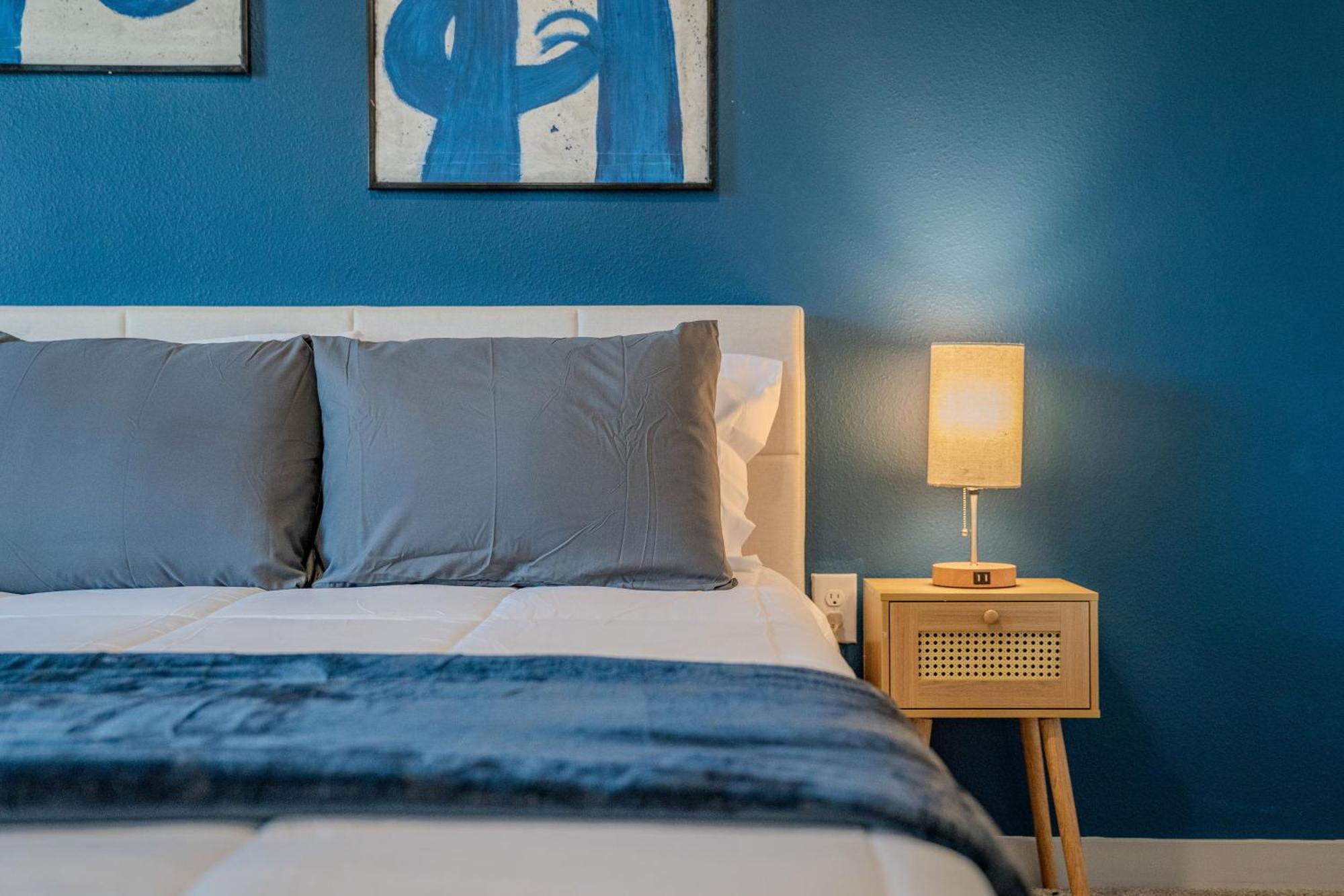 Apartment Complete Tranquil 10 Min To Parks Allows Pets, Resort-style Amenities