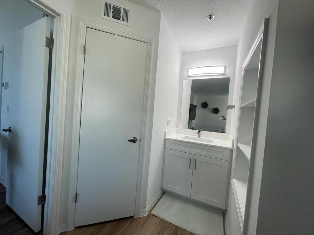 Great Close Spring Apartment