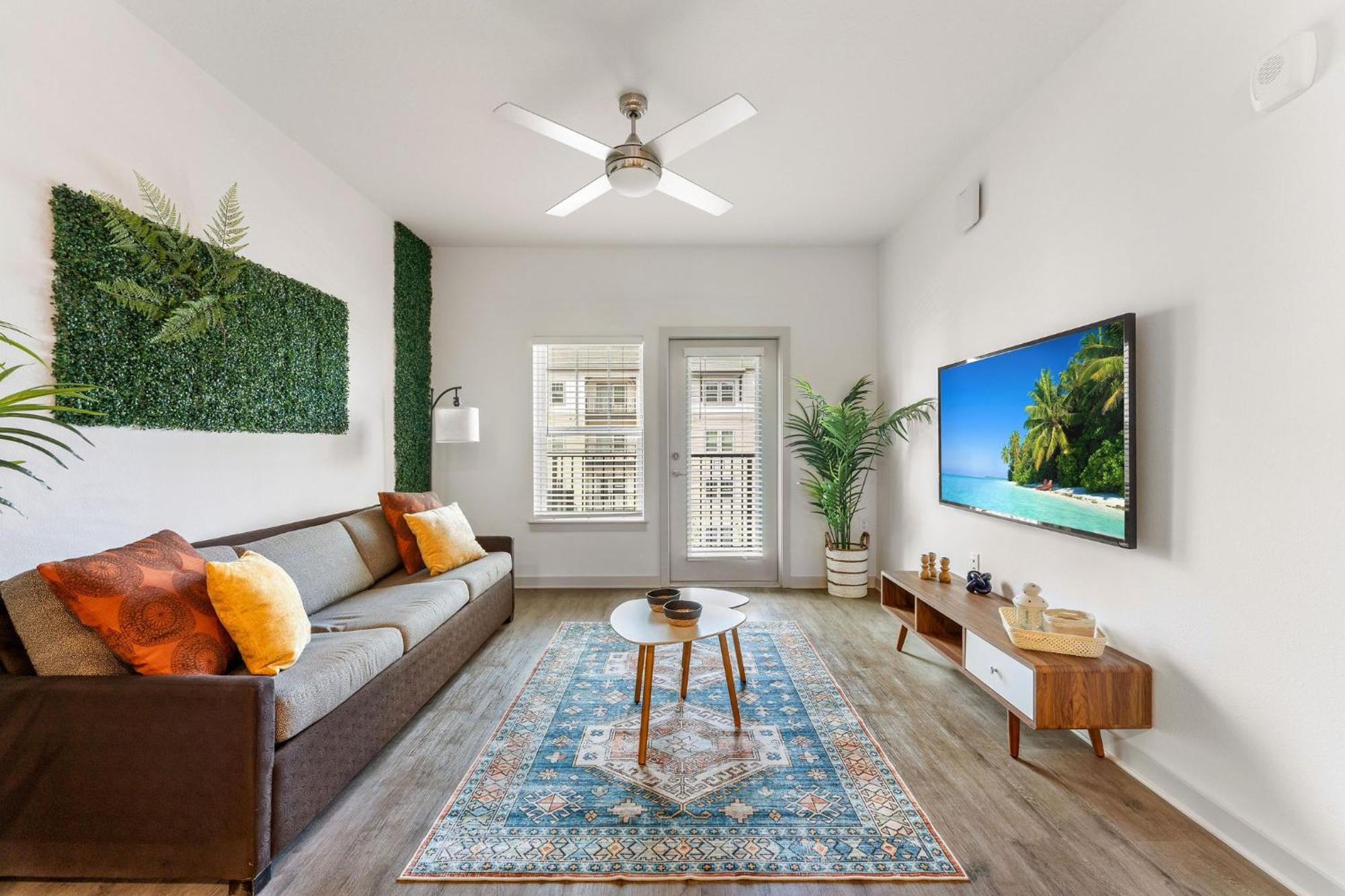 Apartment Complete Lush 10 Min To Parks Pets Allowed, Resort-style Amenities Orlando