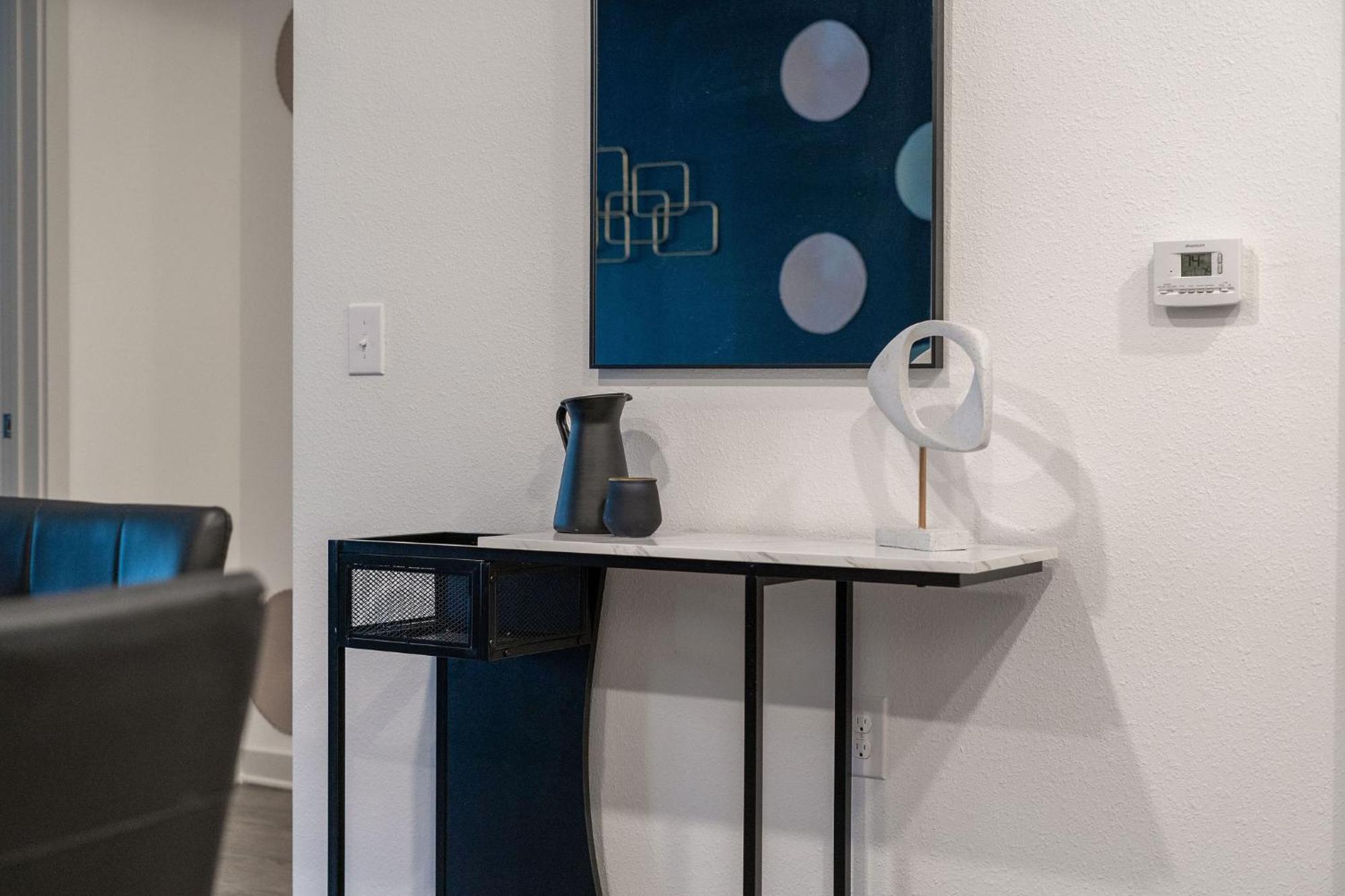 Complete Contemporary 10 Min To Parks Pets Allowed, Resort-style Amenities Apartment Orlando