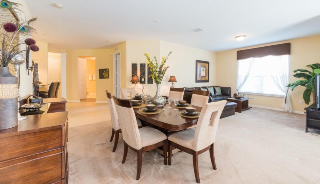 Premium View Condo, Vista Cay - 1002 Apartment