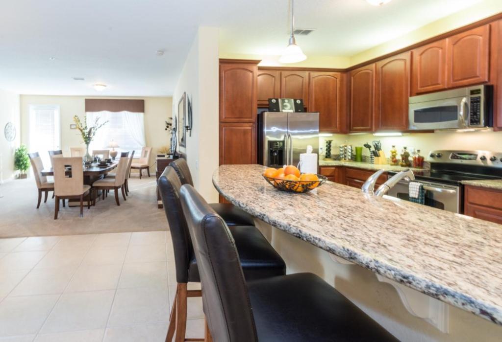 Premium View Condo, Vista Cay - 1002 Apartment *