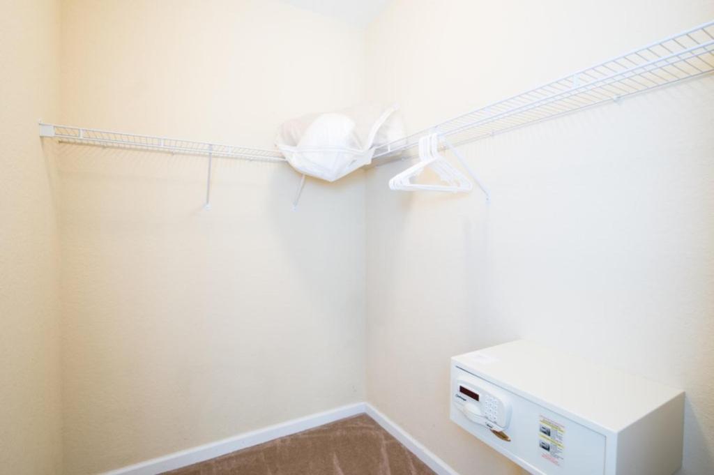 Premium View Condo, Vista Cay - 1002 Apartment