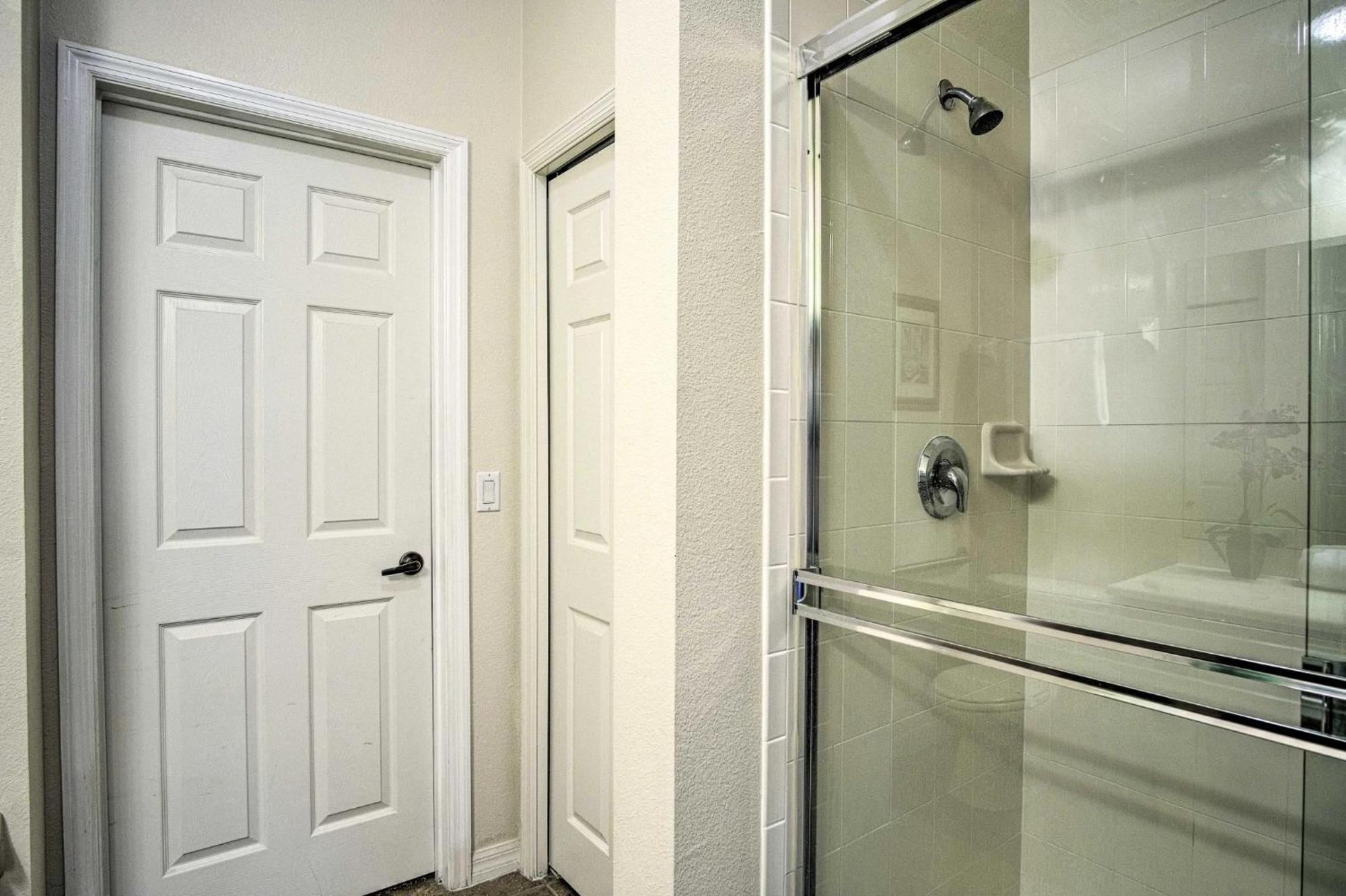 Quiet W/ Balcony ~ 2 Miles To World! * Orlando