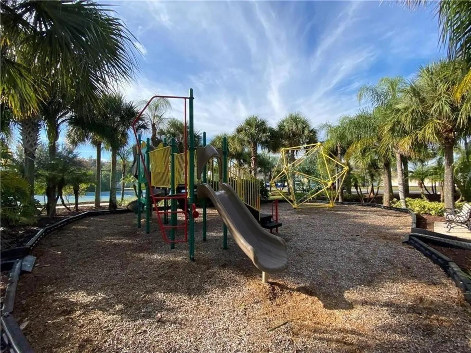 Holiday home Quiet W/ Balcony ~ 2 Miles To World! Orlando
