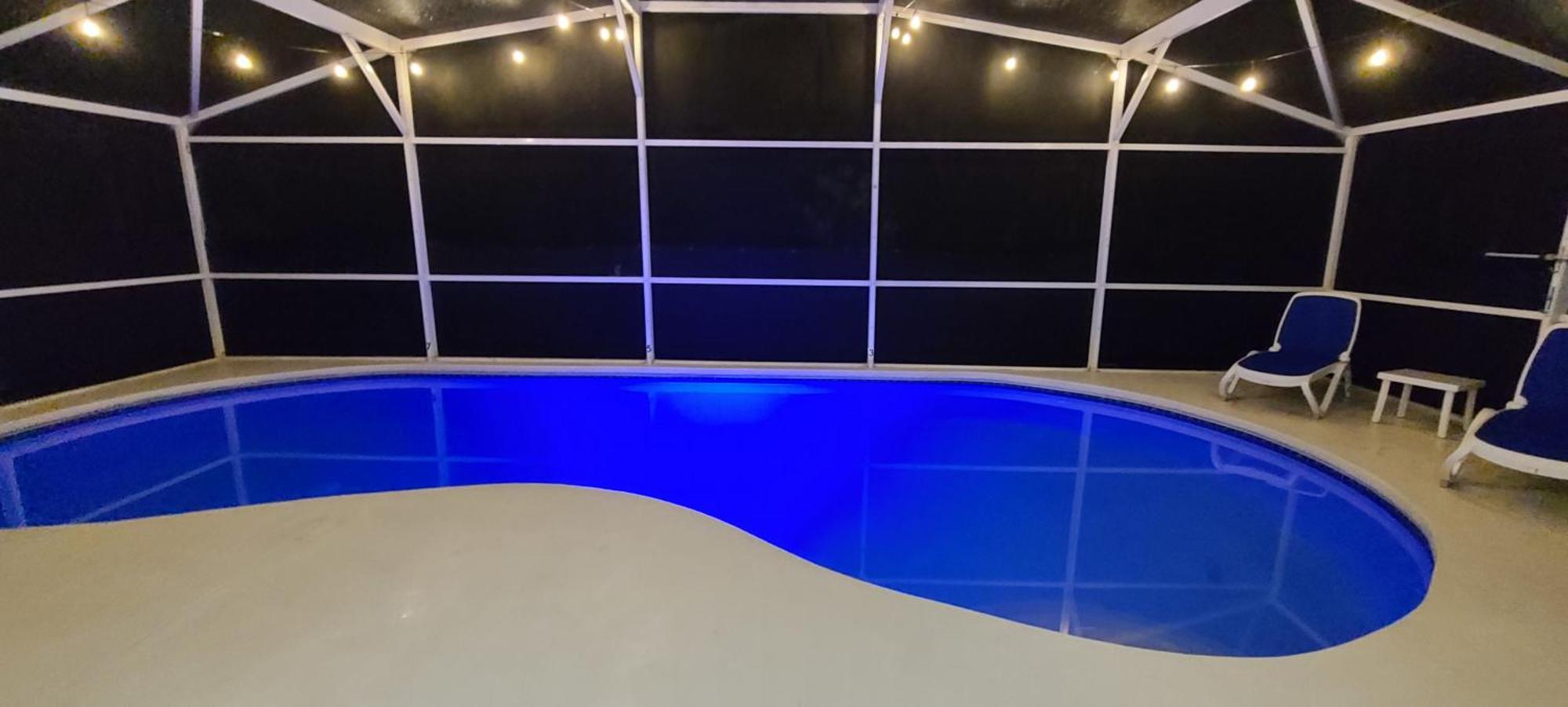 Close To Parks/amazing Private Pool *