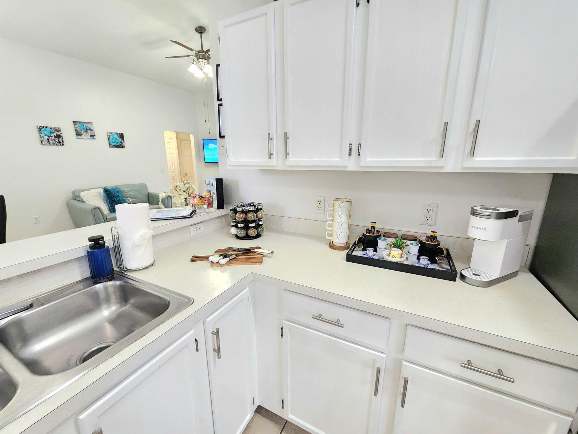Close To Parks/amazing Private Pool