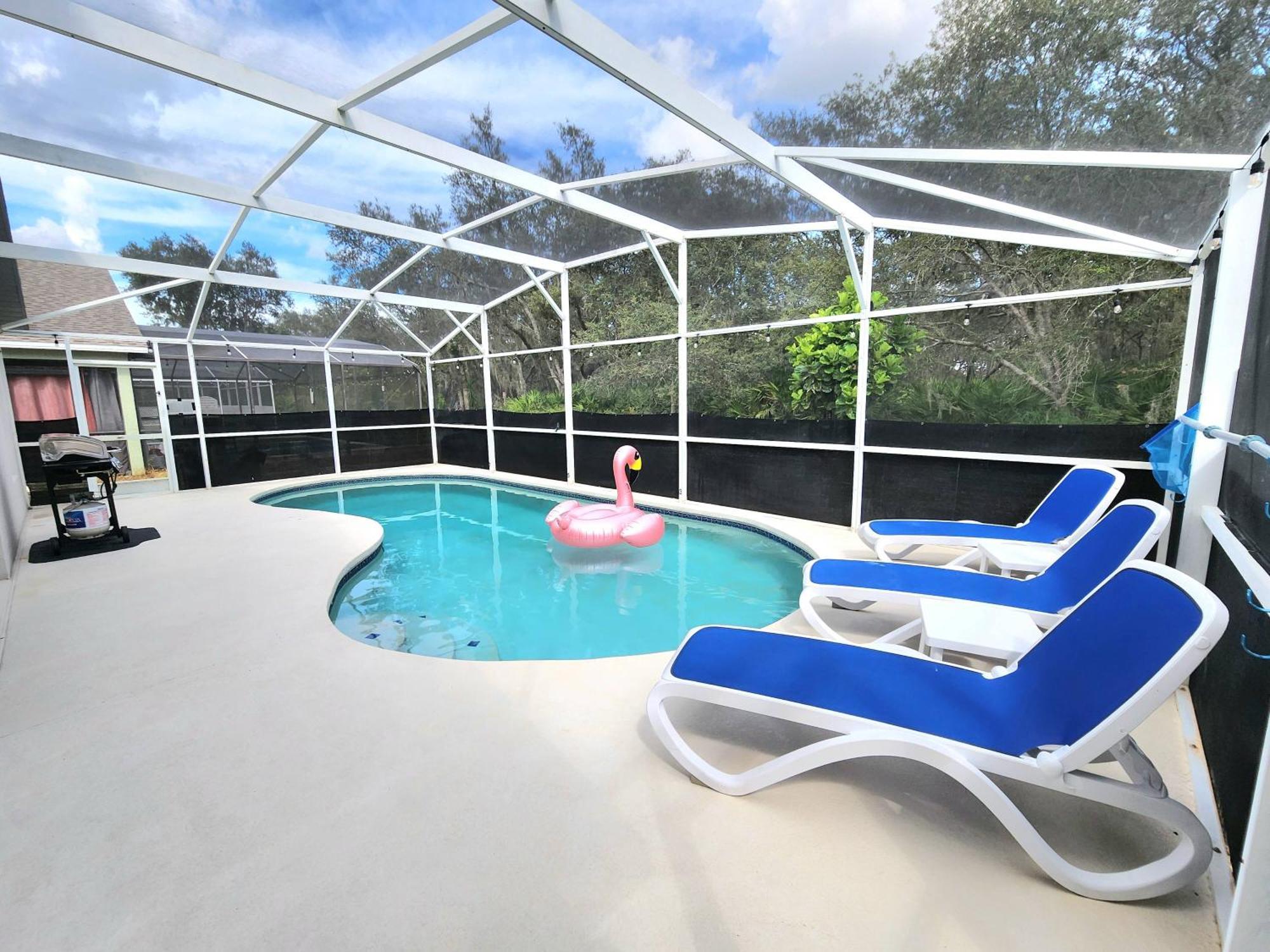 Close To Parks/amazing Private Pool *