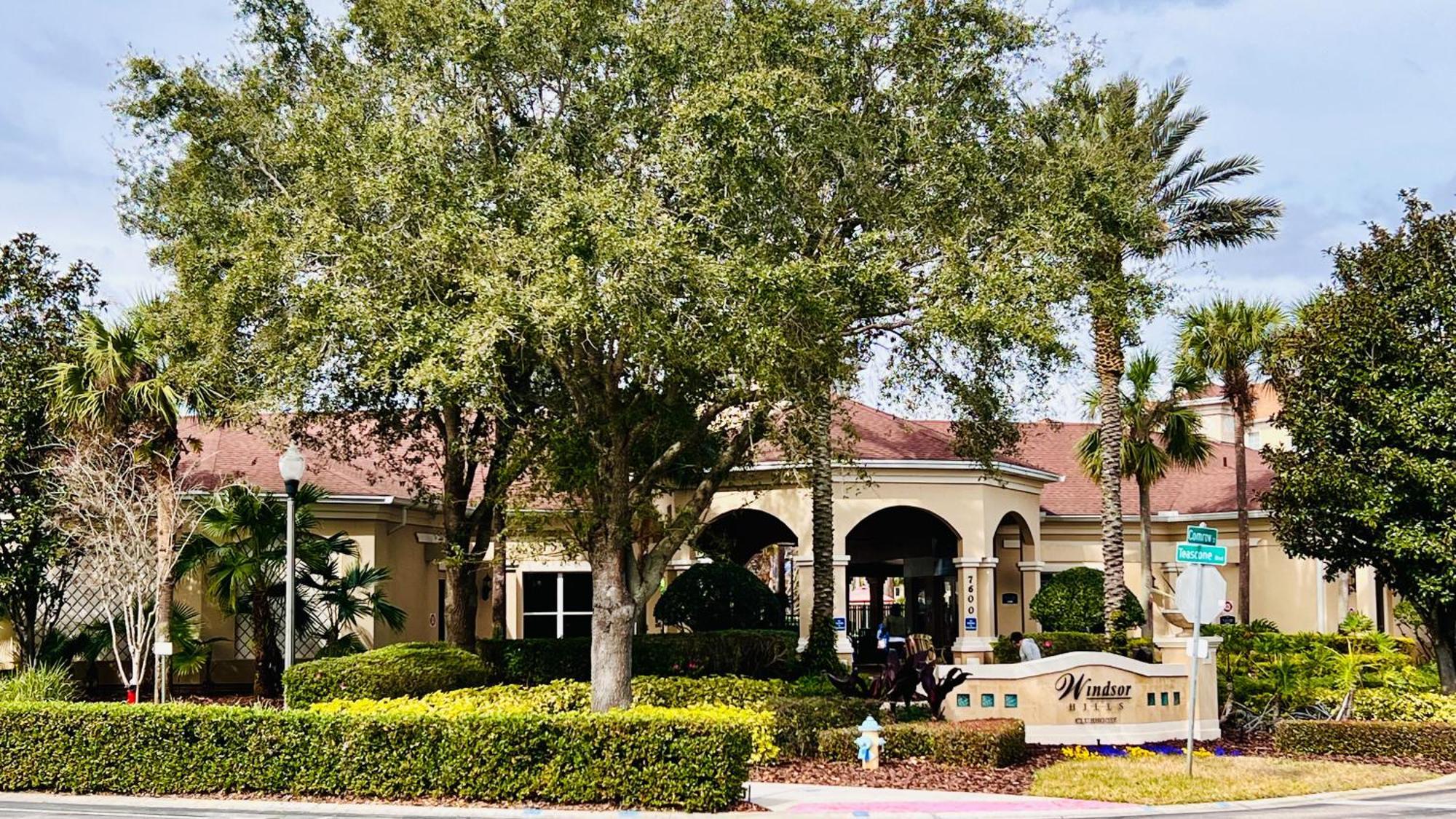 World Vacation.. Luxury 6 Br/4 Ba 5 Star Holiday home