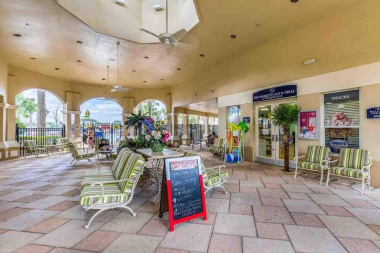 Windsor Hills Star Wars, Frozen, Mickey 2mi Holiday home Orlando