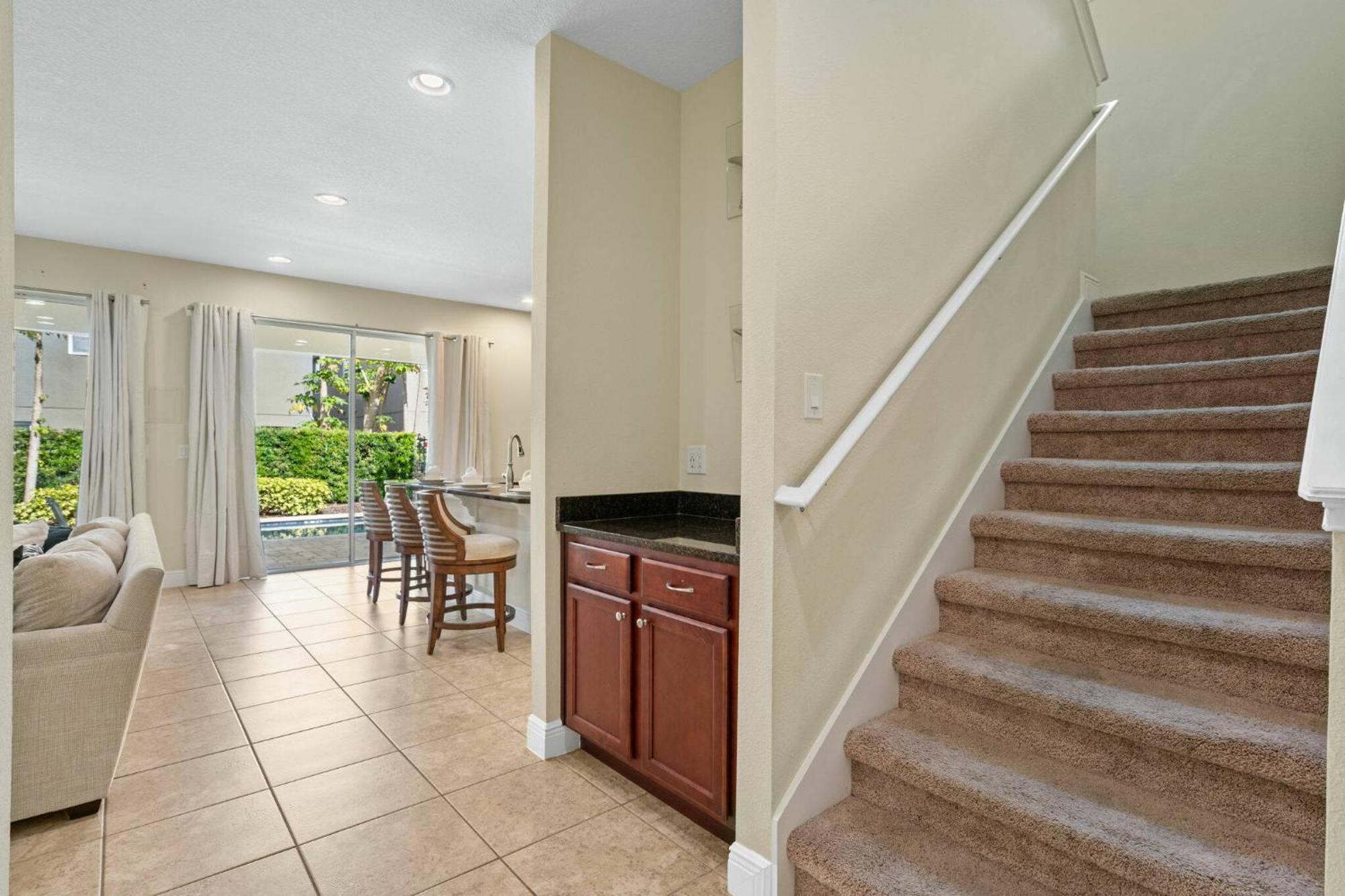 Lovely 5 Bedroom With Pool At Encore Holiday home
