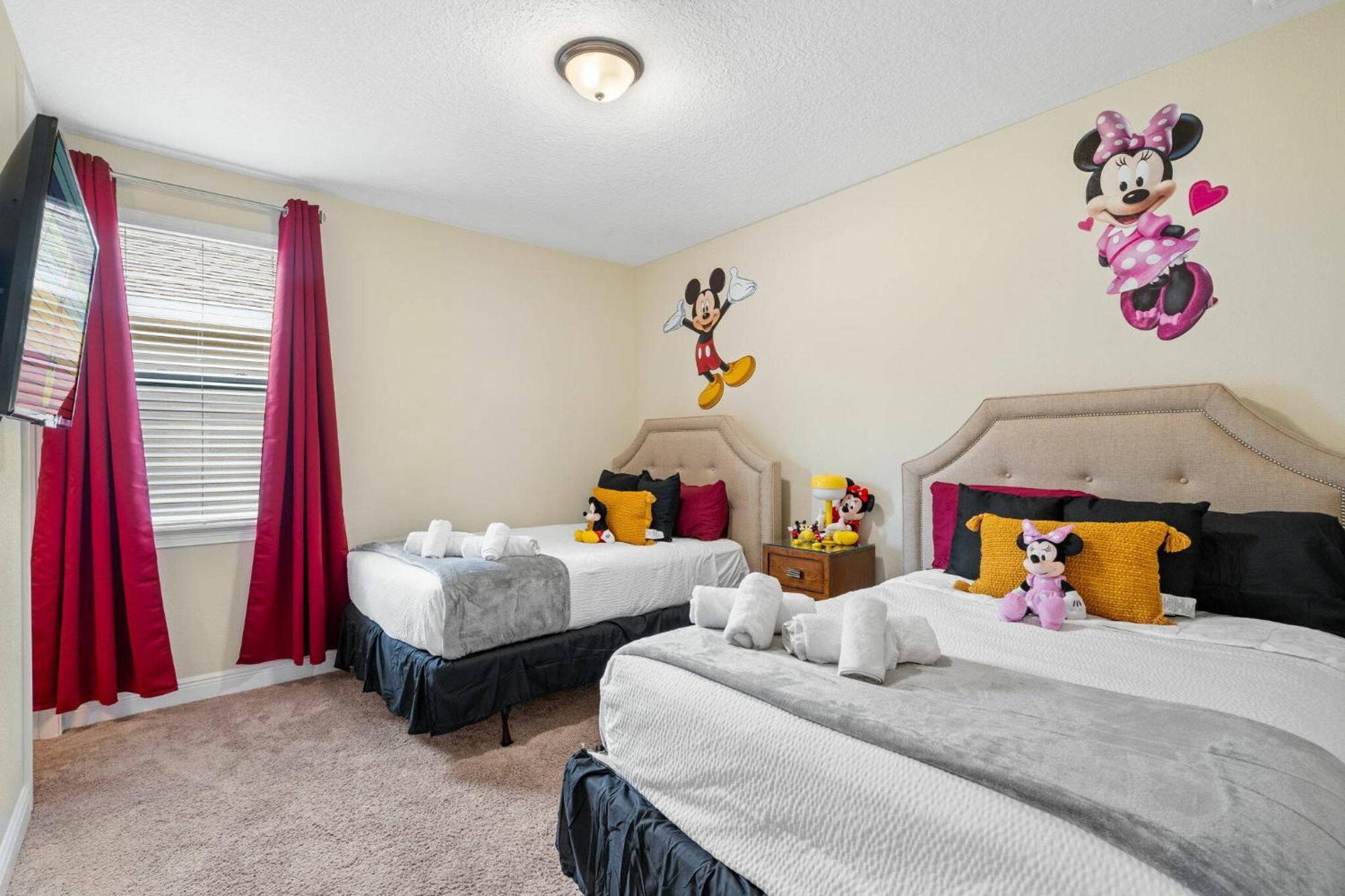 Lovely 5 Bedroom With Pool At Encore Holiday home