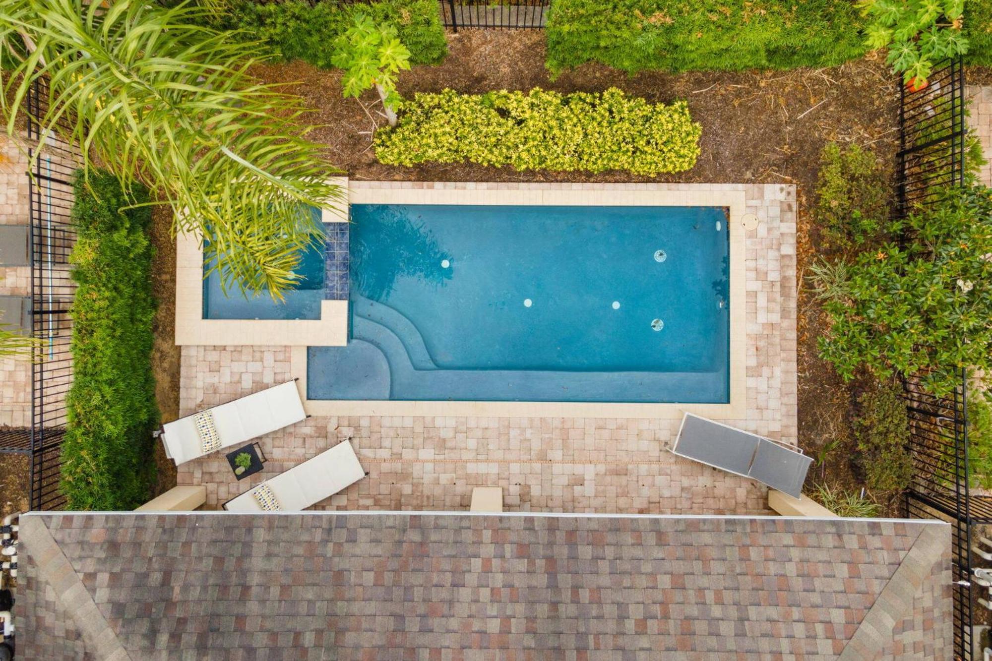 Holiday home Lovely 5 Bedroom With Pool At Encore