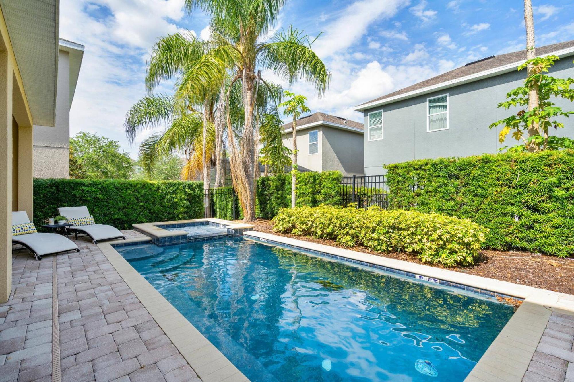 Holiday home Lovely 5 Bedroom With Pool At Encore Orlando