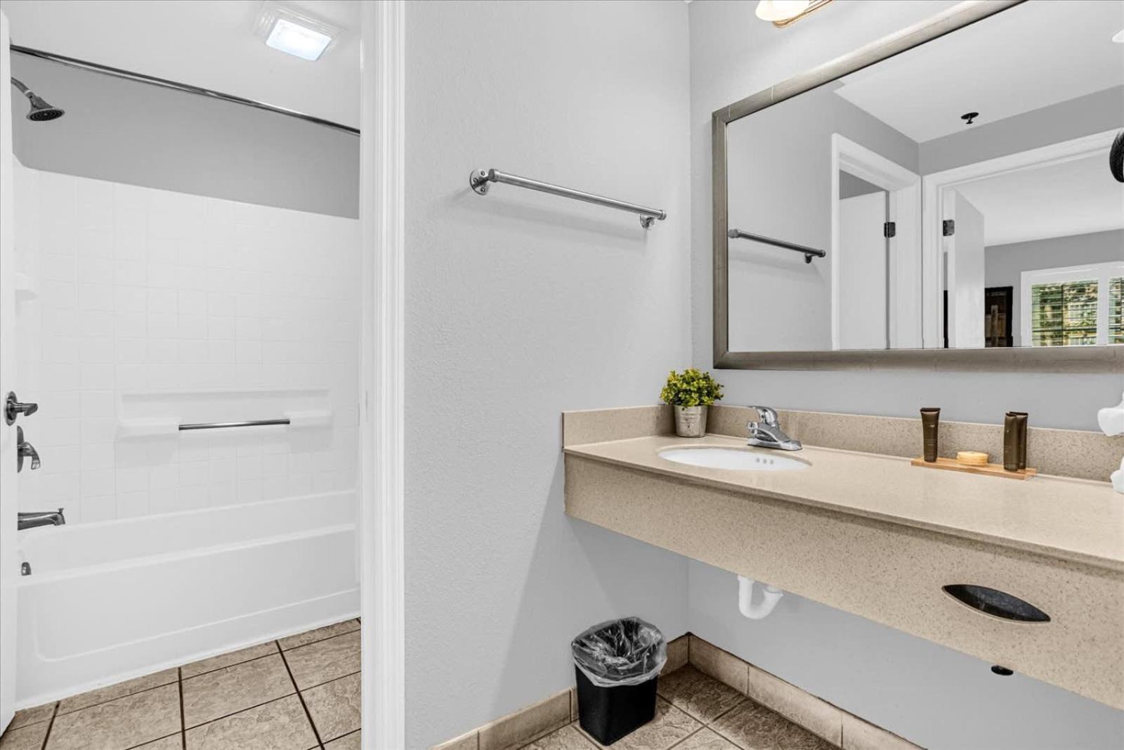Apartment Near Universal - W Pool Hot Tub *