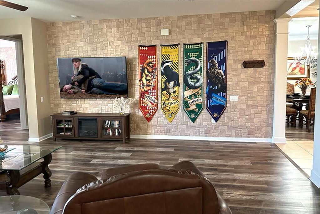 Harry Potter-themed, View, Spacious Near Universal With Extra Amenities Holiday home *