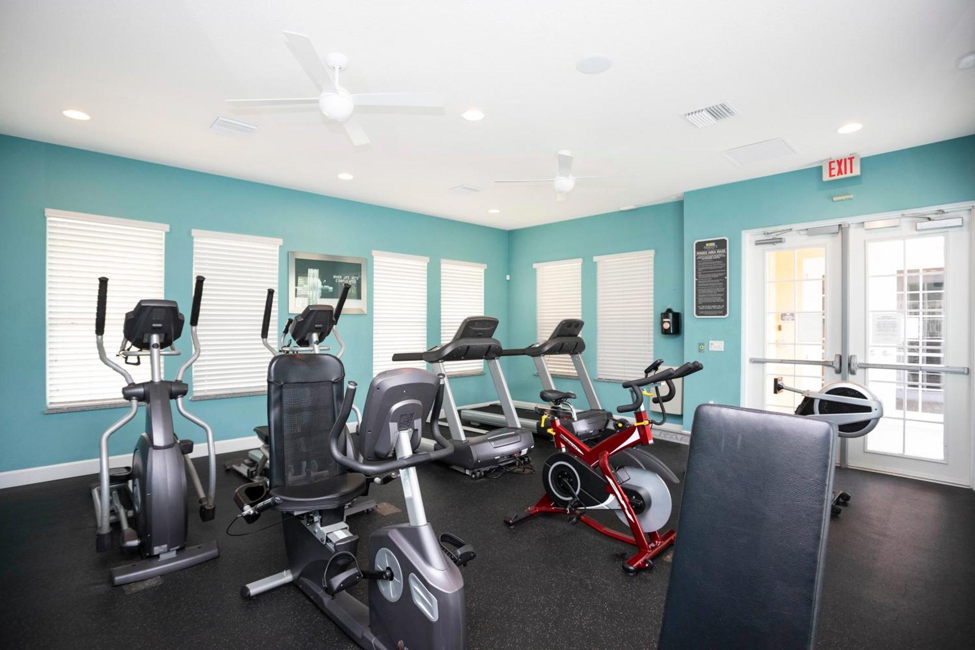 Comfortable Near & Private Pool 17414