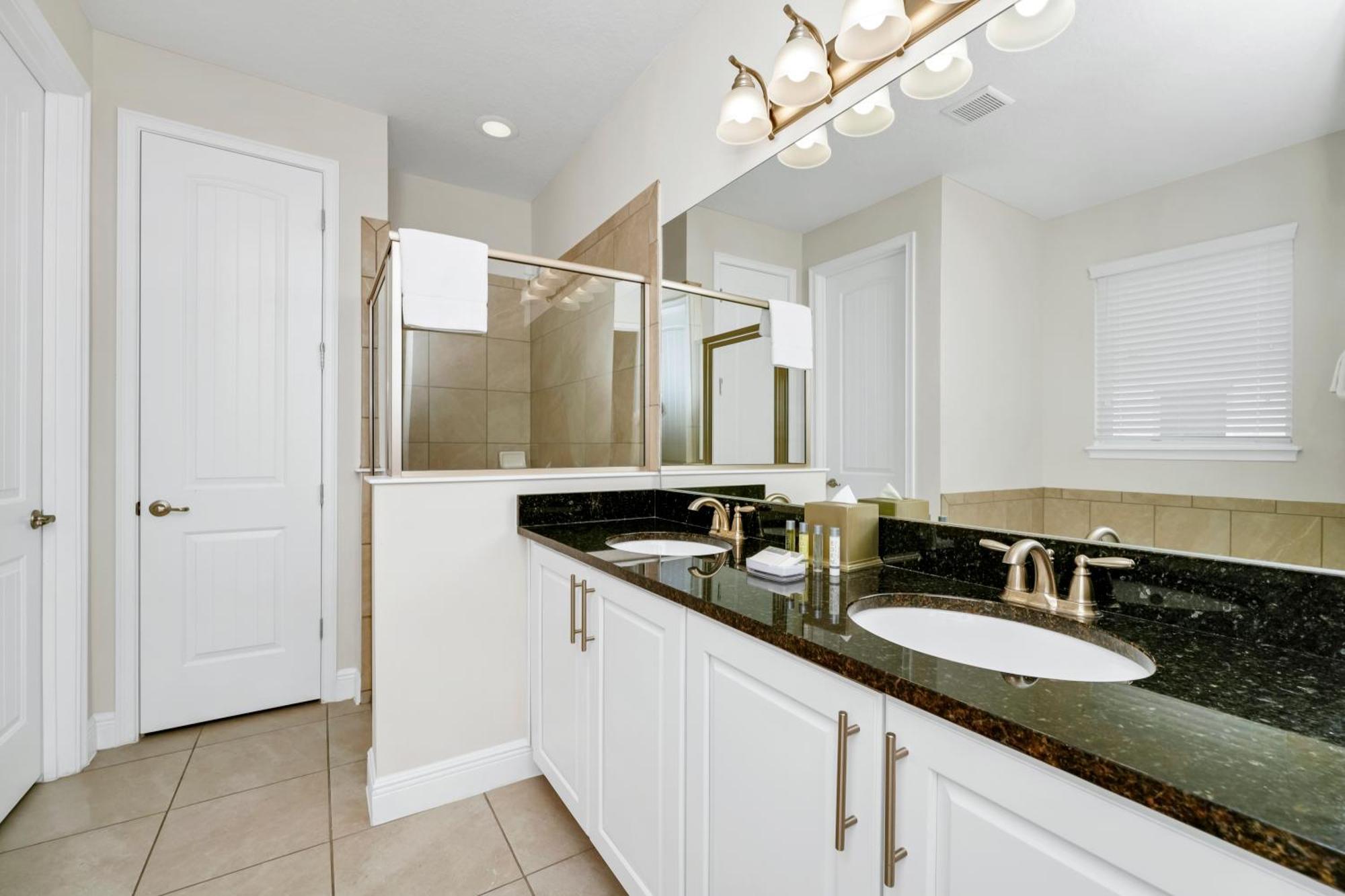Spacious With Private Pool Near With Water Park Access At Encore By Renty - 7720ff