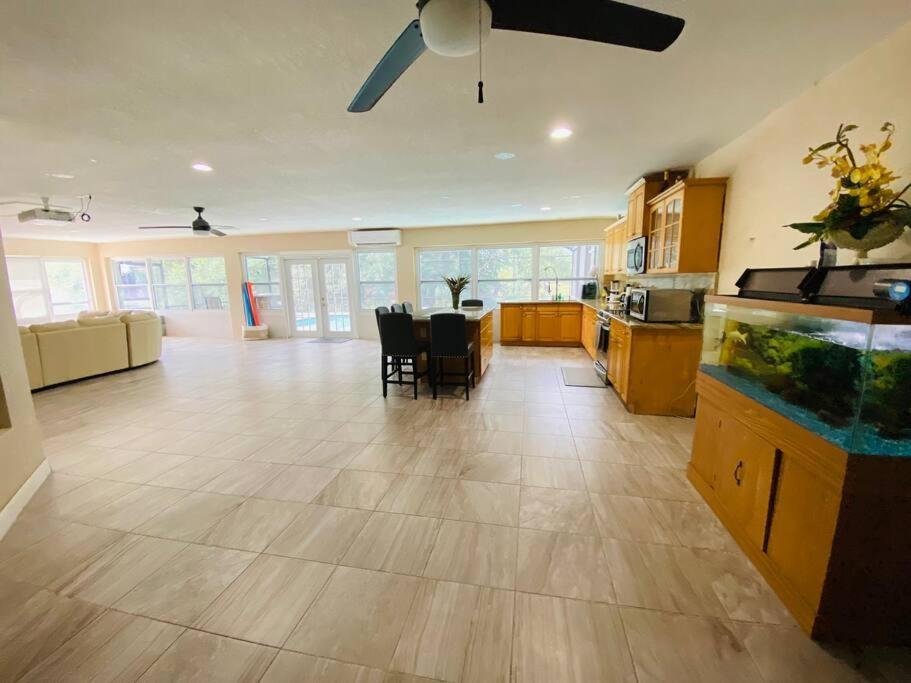 Holiday home Peaceful 5-bedroom House With Pool!