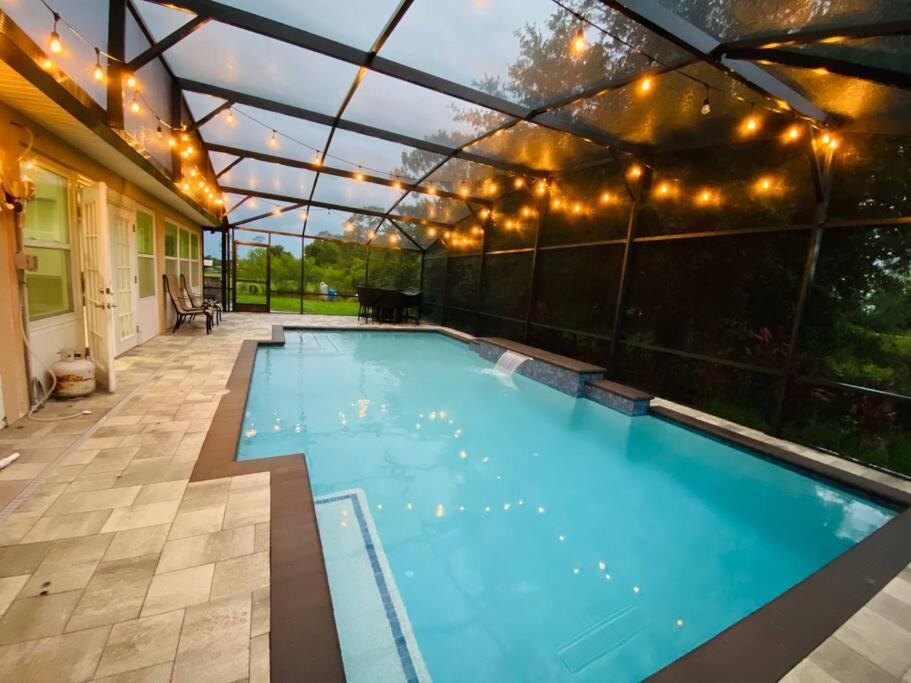 Peaceful 5-bedroom House With Pool! Holiday home *
