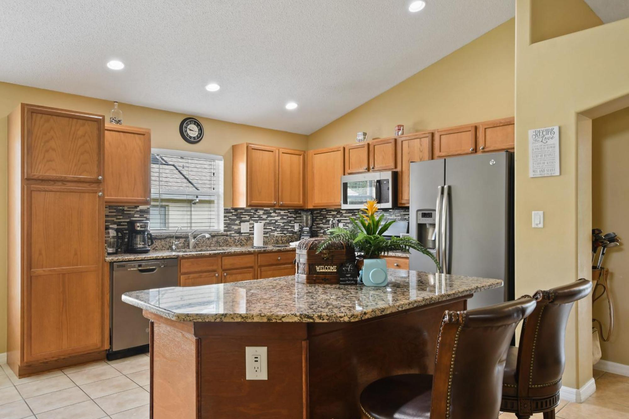 Stunning 5 Bedrooms Pool Home-game Orlando
