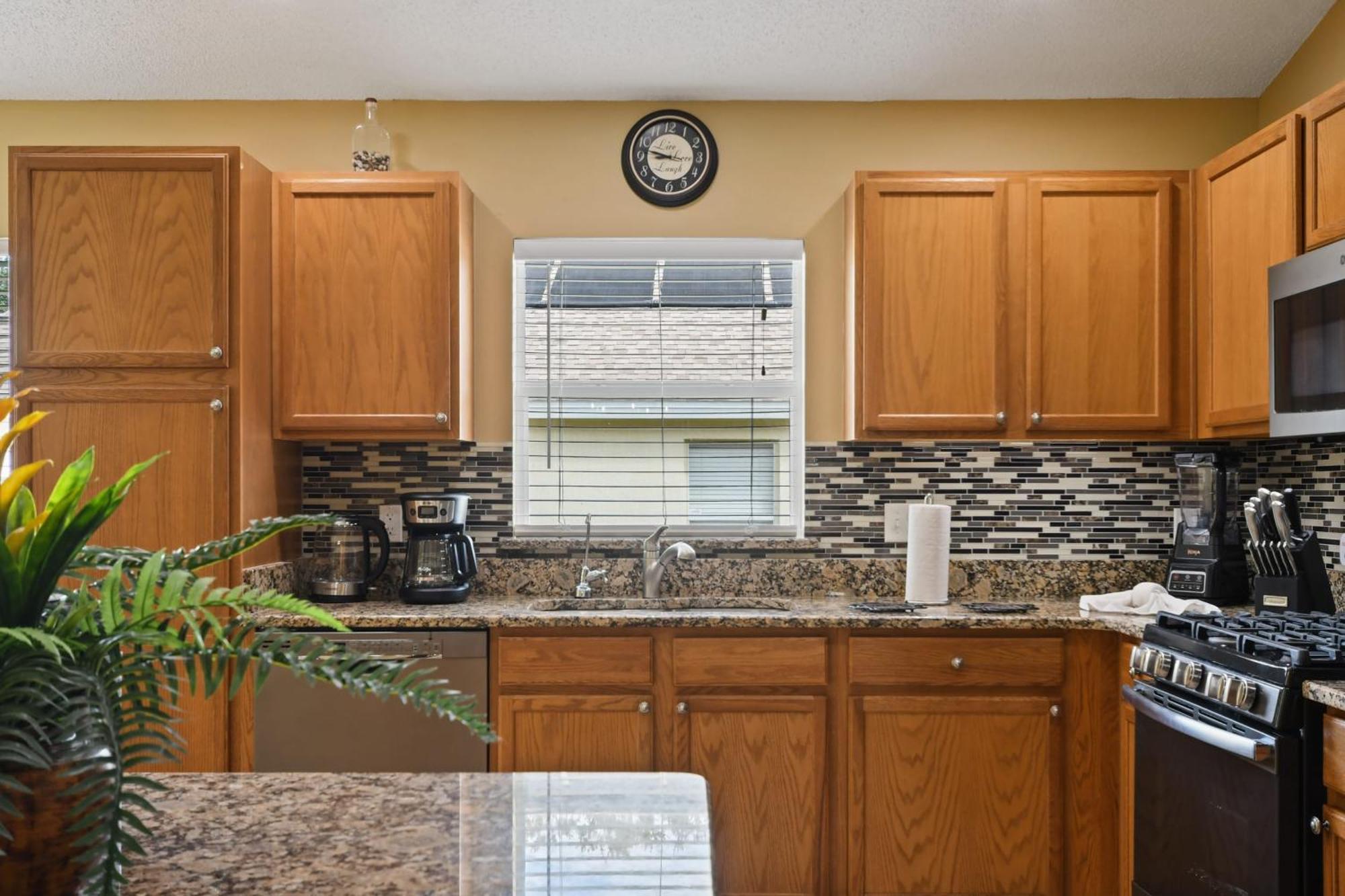 Stunning 5 Bedrooms Pool Home-game Orlando