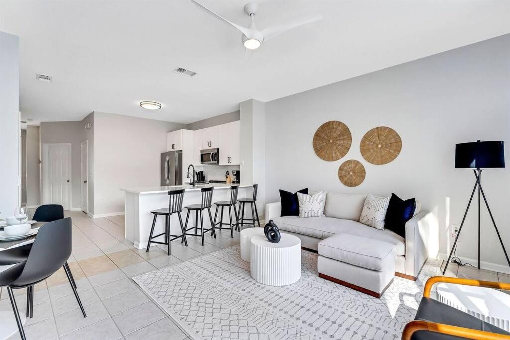 Windsor Hills Townhouse *