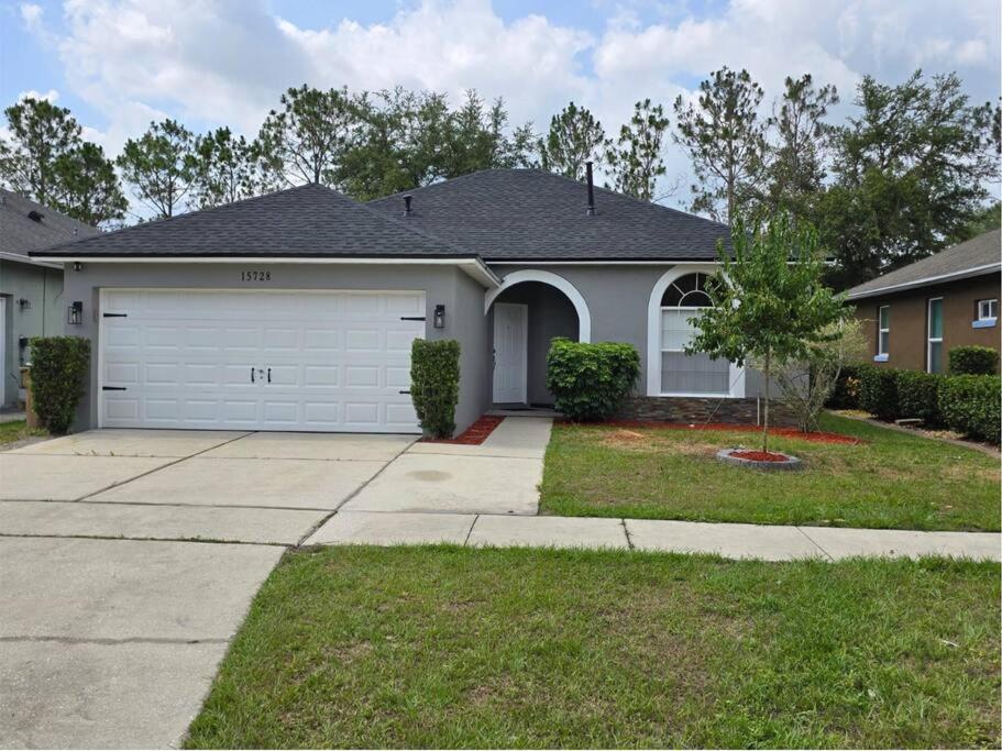 Mid-century Oasis Near Holiday home Orlando