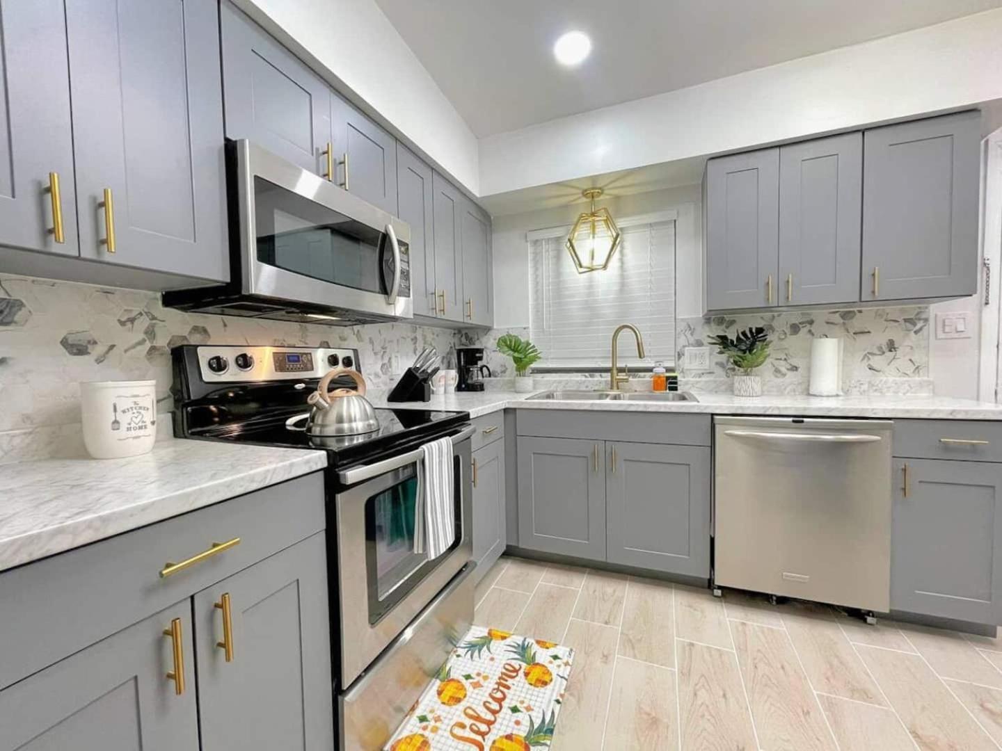Pet-friendly 3br 20 Min To Mco & Orlando